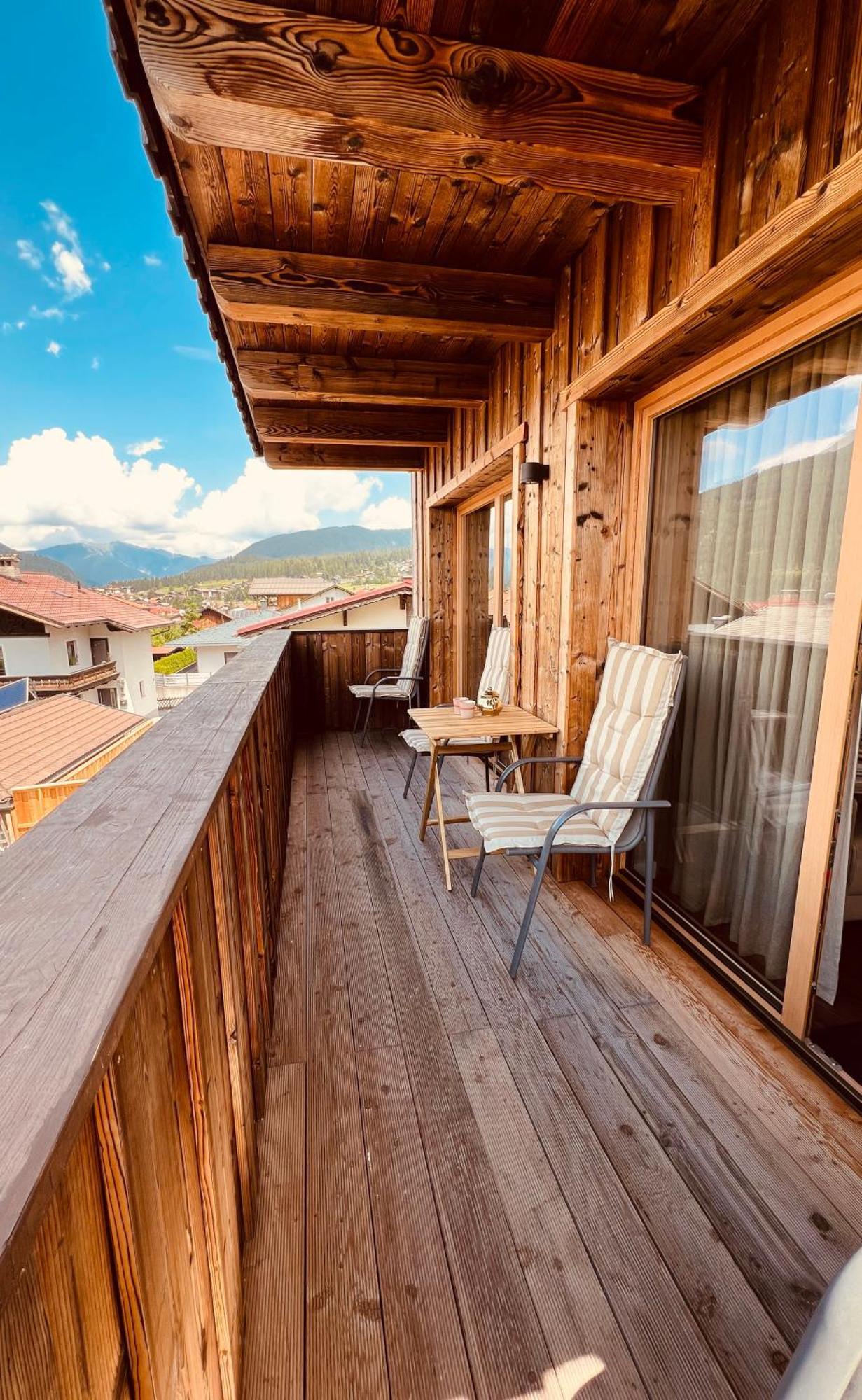 Chic Lodge-Apartments Ehrwald Buitenkant foto