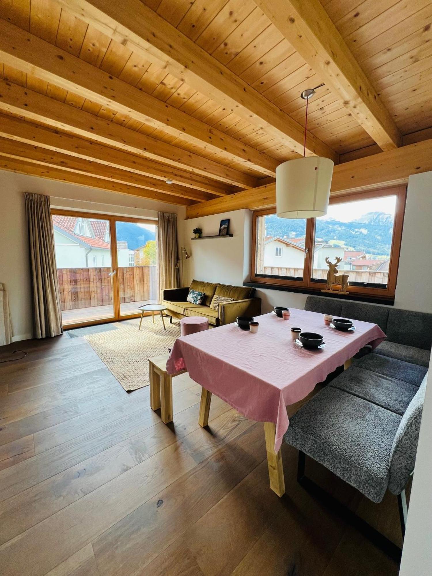 Chic Lodge-Apartments Ehrwald Buitenkant foto